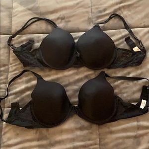 2 partial lace black bras